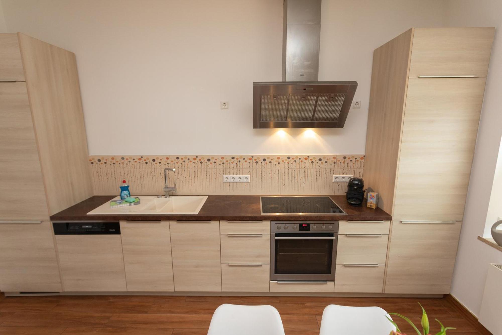 Stadthaus Mit 2 Schlafzimmern & Wohnzimmer Mit Kamin - Kostenloser Privat-Parkplatz Auf Dem Grundstueck Leipzig Exterior foto